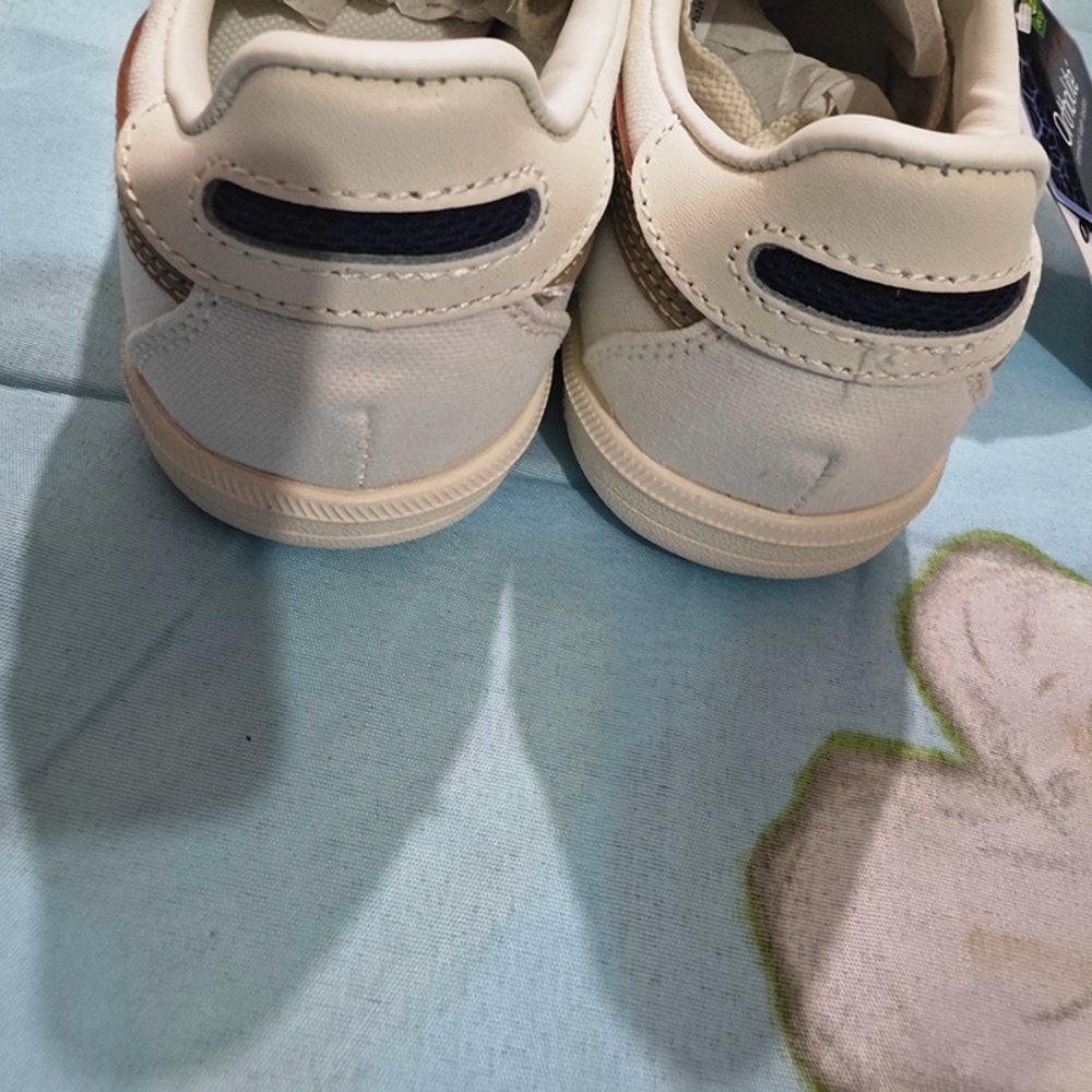 Onitsuka Tiger Cream Casual Sneakers - Picture 3 of 5